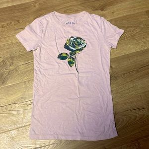Pink AÉROPOSTALE T-shirt with camouflage colored rose